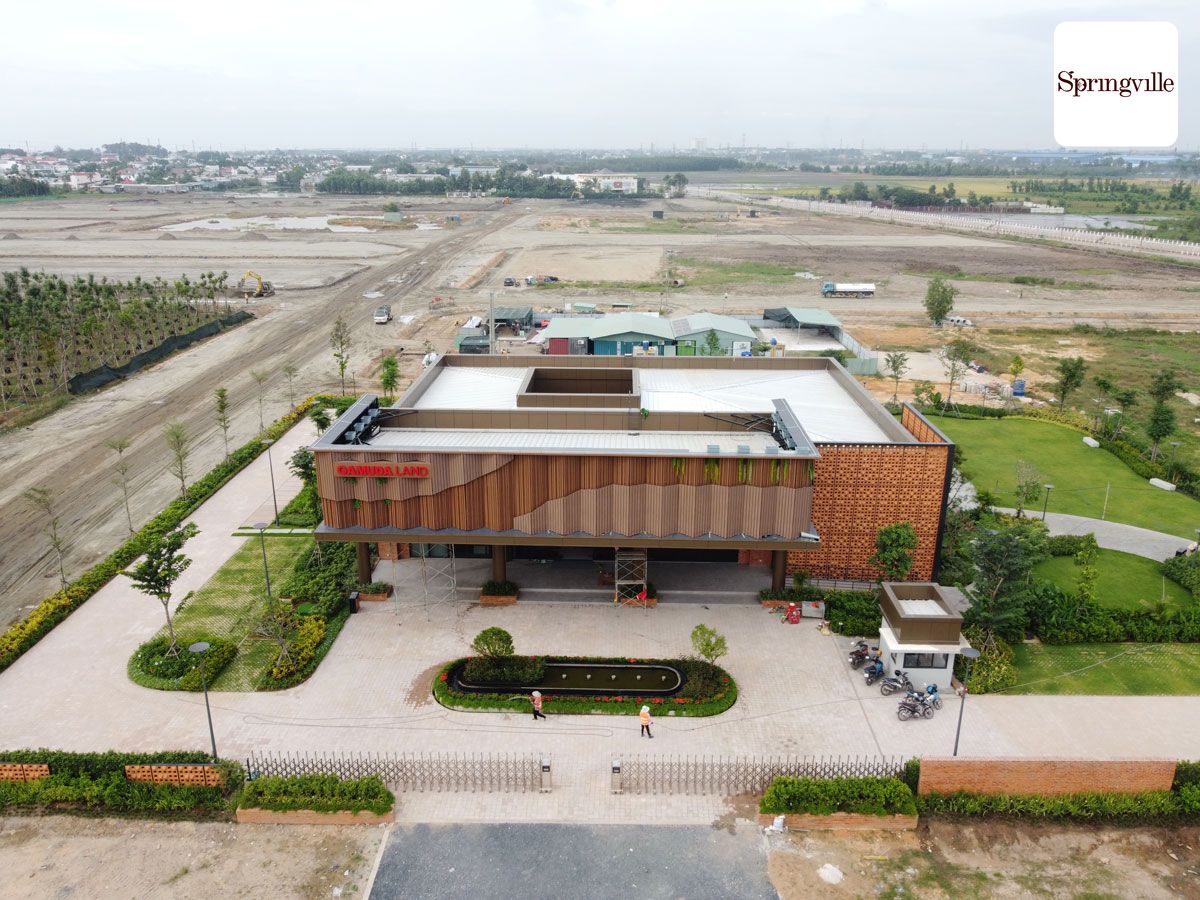 nha mau tai du an Spring ville da hoan thien