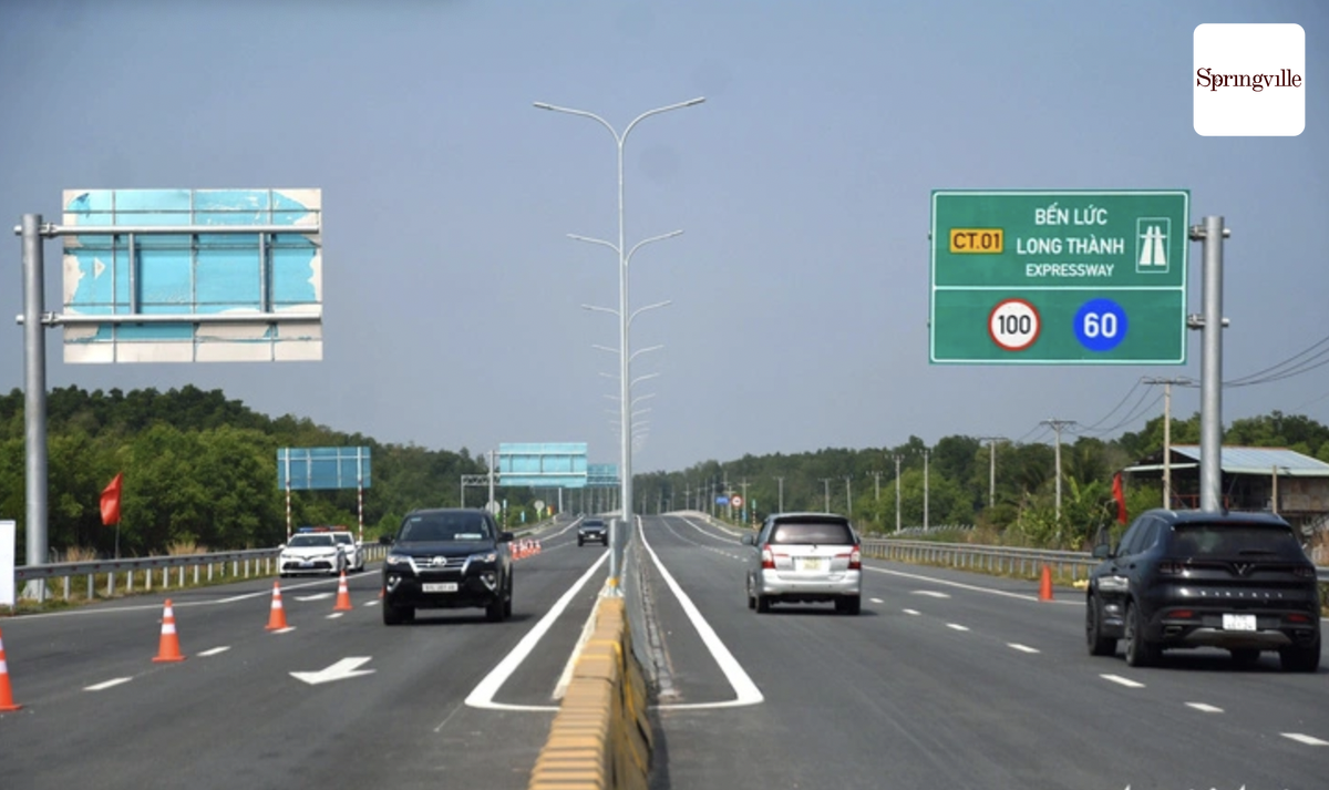 thuc te cao toc ben luc long thanh doan thong xe